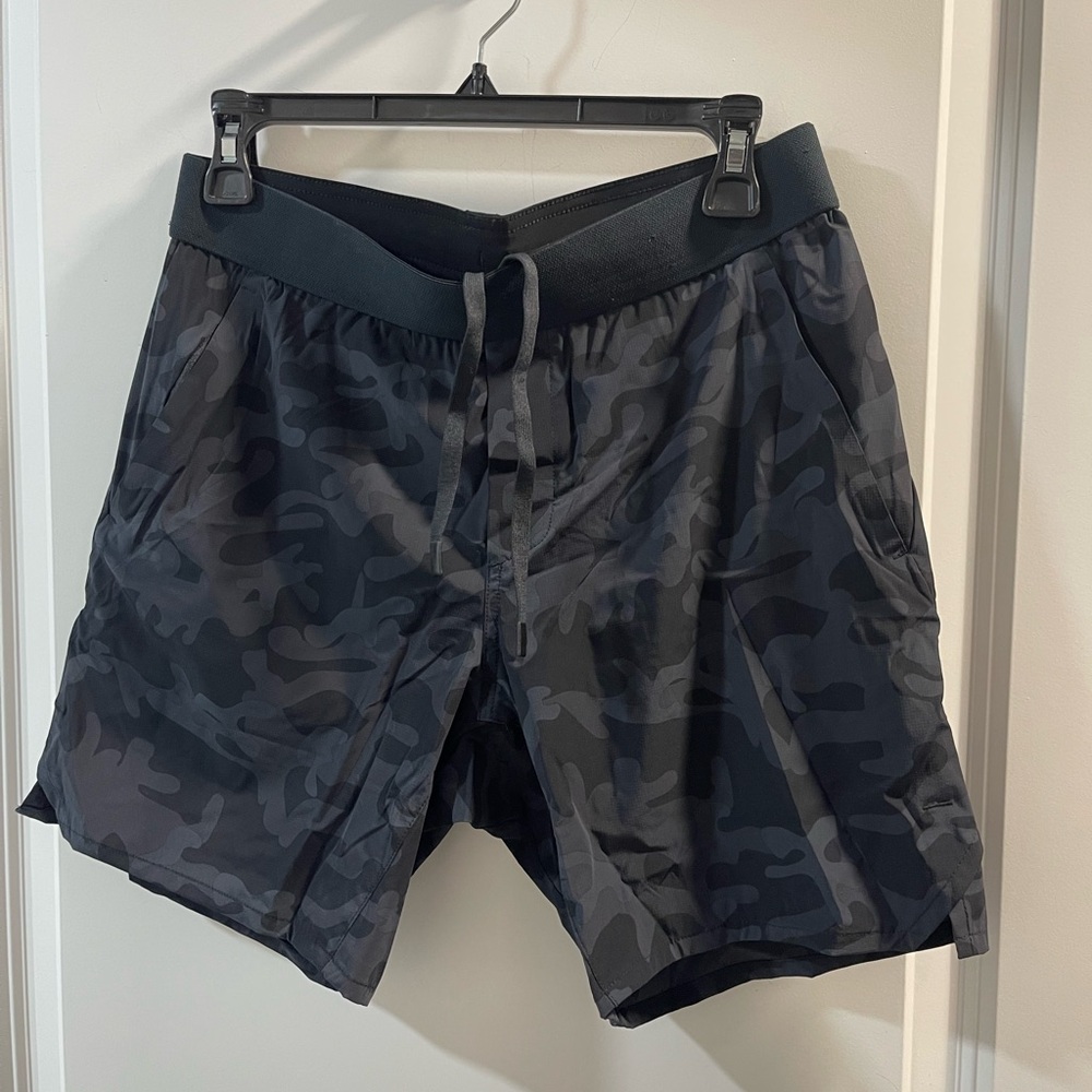 Ten Thousand Men’s Camo Shorts Good Condition - Picture 5 of 7